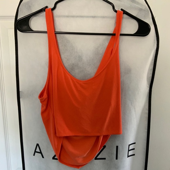 Crop top - Picture 2 of 2